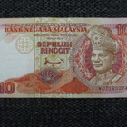 MALAYSIA 10 RINGGIT KL6-7 (K15-S142) - pikkukuva 1