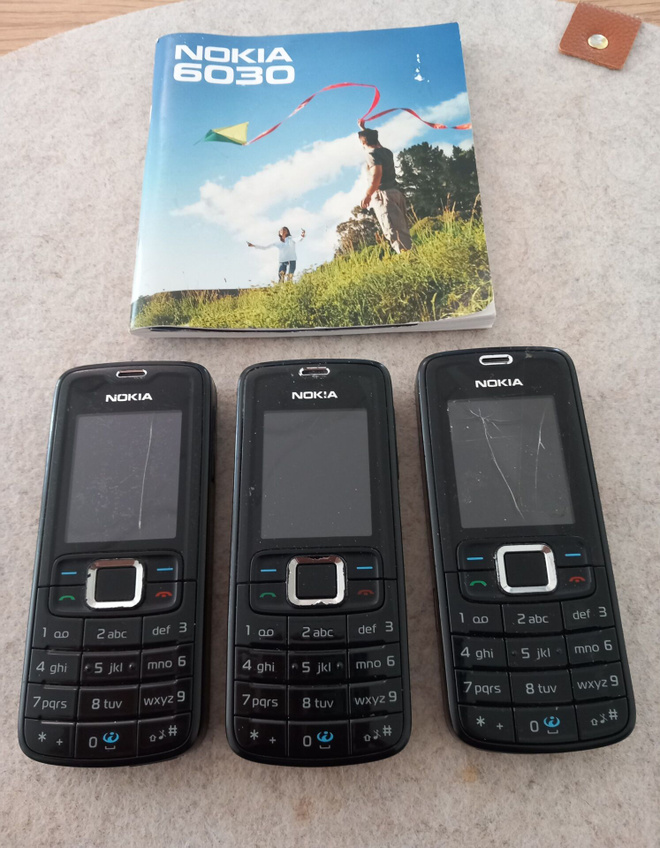 3kpl Nokia 3110 Classic ja 6030 ohjekirja