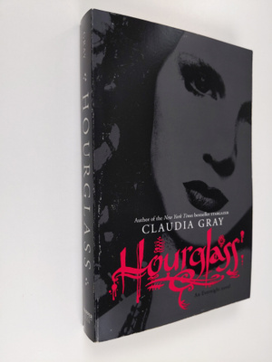 Claudia Gray : Hourglass