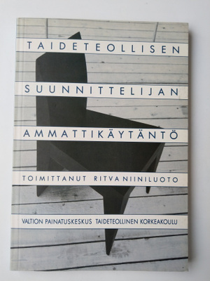 Taideteollisen suunnittelijan ammattikäytäntö 1990