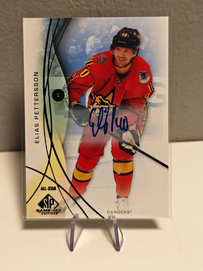 2024-25 Upper Deck SP Game used auto- Elias Pettersson