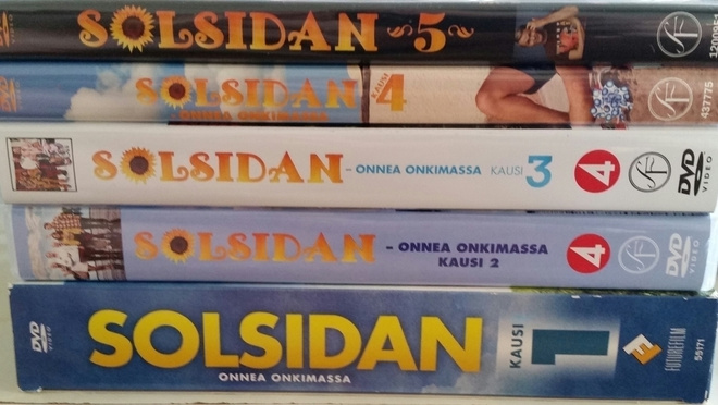 Solsidan - Onnea Onkimassa - Kaudet 1-5 -DVD.Suomijulkaisut