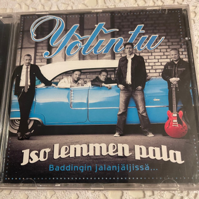 YÖLINTU: Iso lemmen pala * FIN 2011