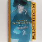 Nora Roberts : Jumalainen pahuus - pikkukuva 1