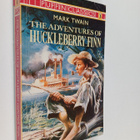 Mark Twain : The Adventures of Huckleberry Finn - pikkukuva 1