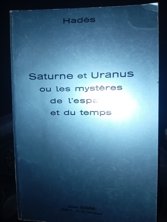 Hades : Saturne et Uranus ( SIS POSTIKULU  )