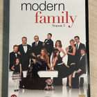 Moderni perhe: Kausi 5 (3DVD) - pikkukuva 1