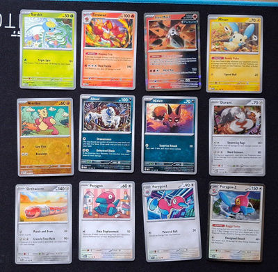 Pokemon kortit 12kpl (#70 Paradox Rift)