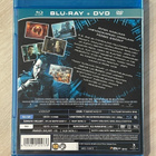 Luc Besson: LOCKOUT (2012) Guy Pearce, Maggie Grace - pikkukuva 2