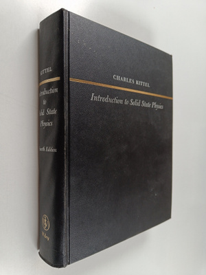 Charles Kittel : Introduction to solid state physics