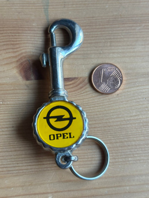 Opel avaimenperä