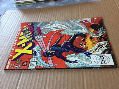 MARVEL UNCANNY X-MEN 230/1988 HYVÄ