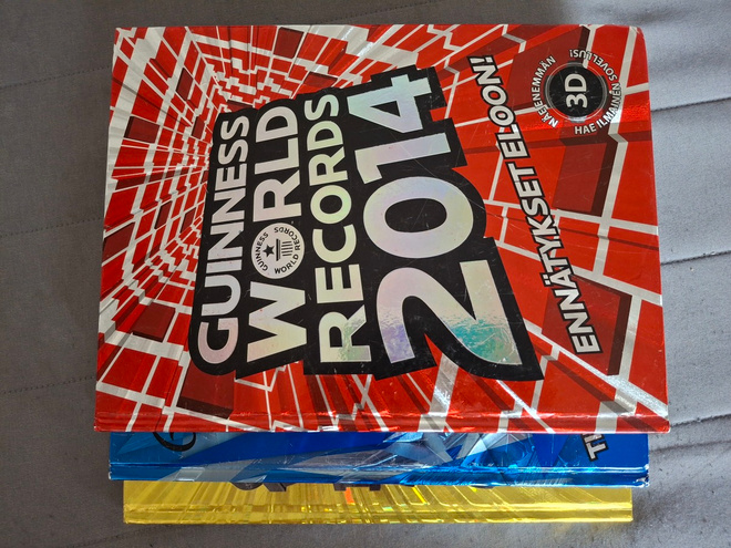 Kolme "Guiness  World Records" kirjaa 2014, 2015, 2016
