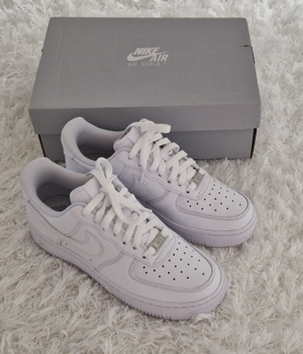 Nike Air Force 1 07 tennarit, 38