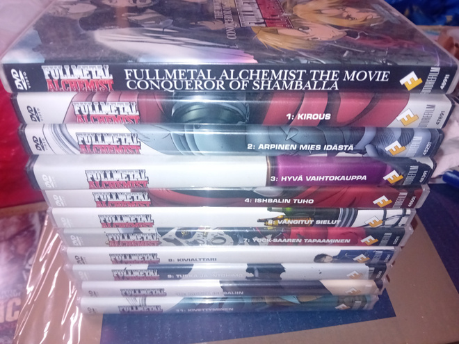 11 kpl DVD FULLMETAL ALCHEMIST sarjaa ( SIS POSTIKULU )