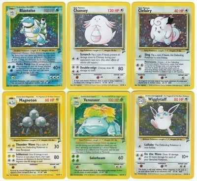 Vanhoja Wizards of the Coast Pokemon-kortteja (Holo Rare ym)
