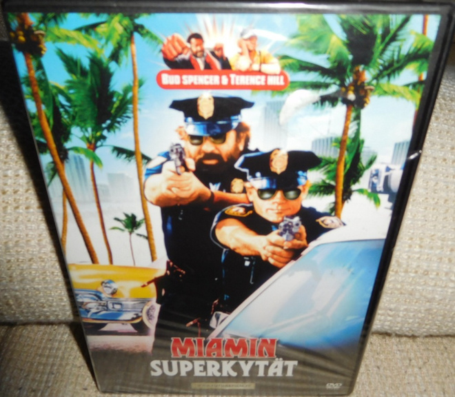 Miamin Superkytät (muoveissa) DVD