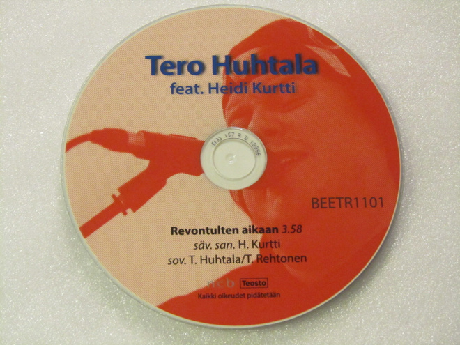 Tero Huhtala•Revontulten aikaan feat Heidi Kurtti CDr-Single