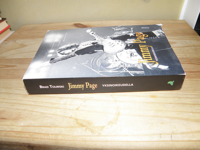 Brad Tolinski Jimmy Page yksinoikeudella (nidottu)