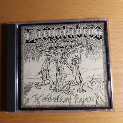 Latvala Bros – Plays Wooden Eye Trash