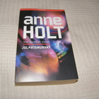 Anne Holt Julkkismurhat -pok - pikkukuva 1
