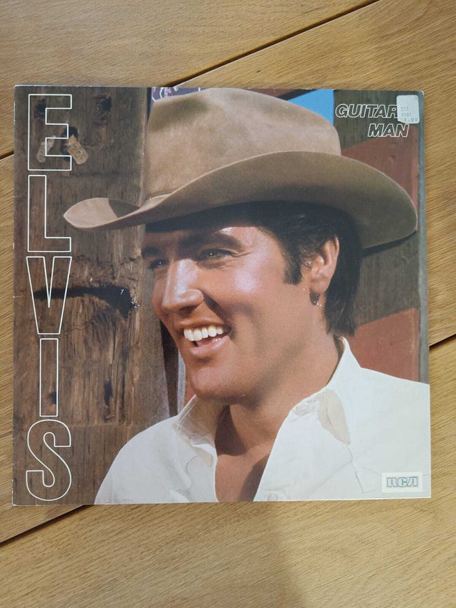 AUCTION - ELVIS GUITAR MAN LP FINLAND -81