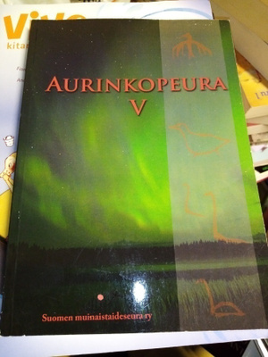 AURINKOPEURA V ( SIS POSTIKULU )