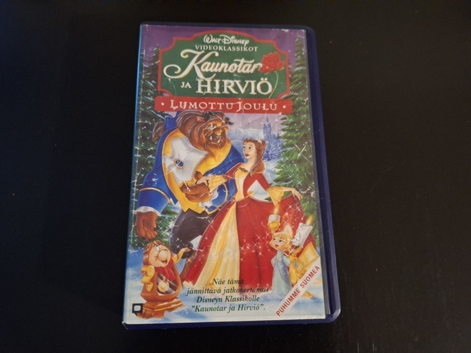 KAUNOTAR JA HIRVIÖ - LUMOTTU JOULU VHS kasetti