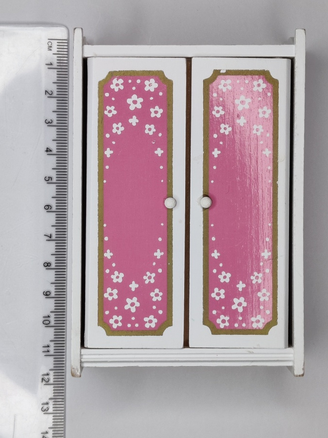 Lundby vintage kaappi