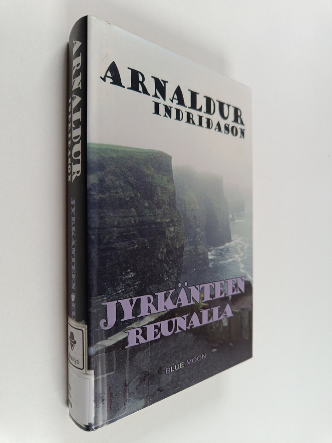 Arnaldur Indridason : Jyrkänteen reunalla