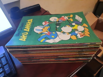akuja eri vuosilta 74-83