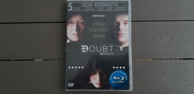 DVD: Doubt / Epäilys (Meryl Streep, Philip Seymour Hoffman)