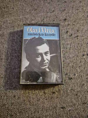 Olavi Virta – Muistojen kansio kasetti