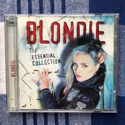 Blondie: The Essential Collection. 1997.
