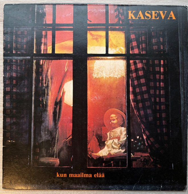 Kaseva -kun maailma elää