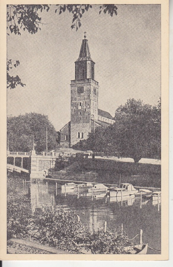 Turku tuomiokirkko käyttämättömänä.