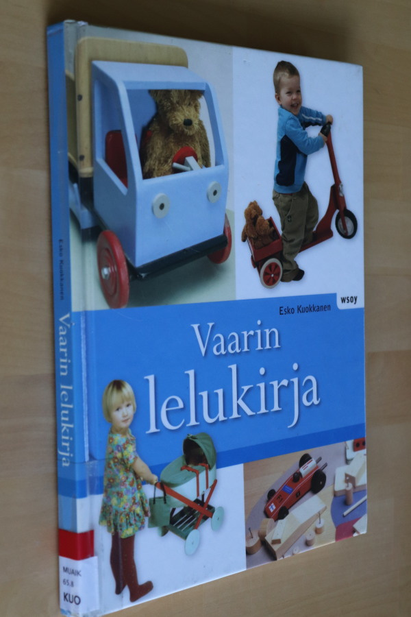 Esko Kuokkanen : Vaarin lelukirja ( 1.p. 2008 k.po )