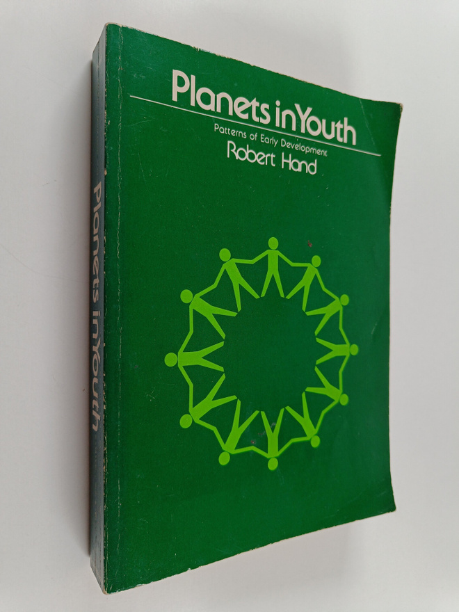 Robert Hand : Planets in Youth - Patterns of Early Develo...