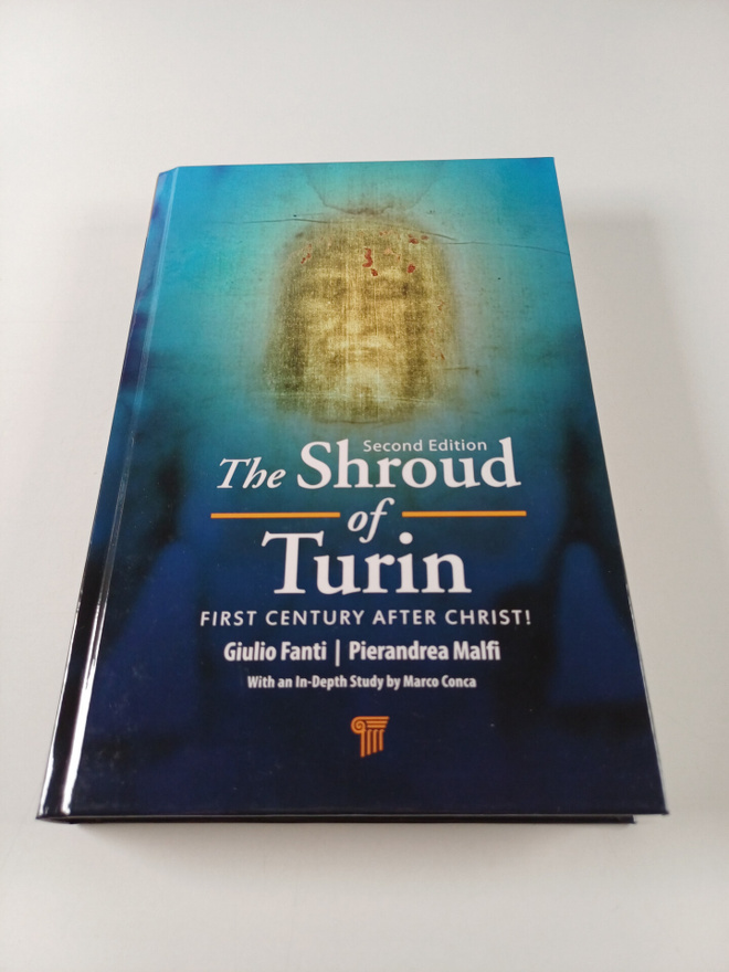 Giulio Fanti ym. : The Shroud of Turin - First Century Af...