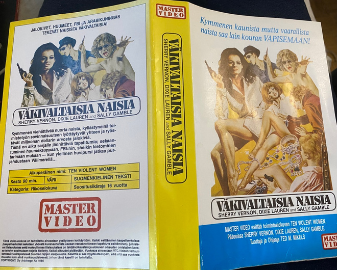 Kansipaperi: Väkivaltaisia naisia Ten Violent Women