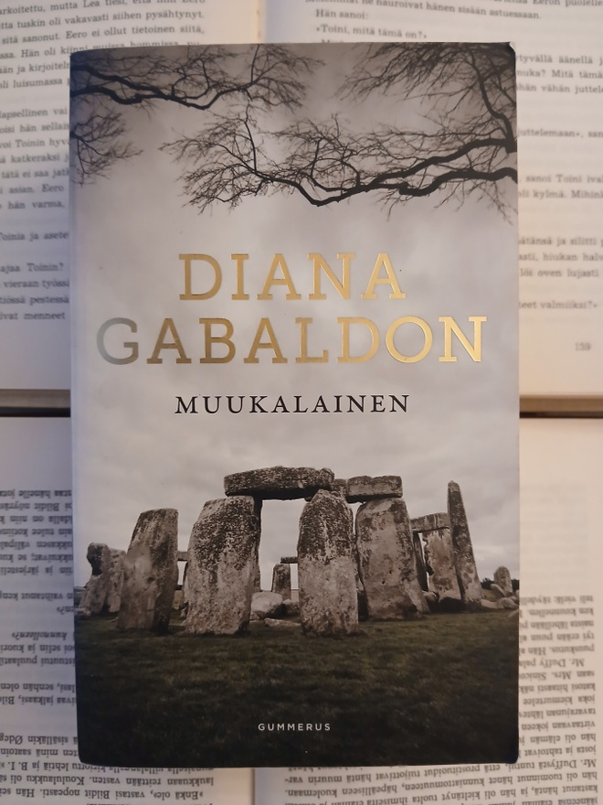 Diana Gabaldon - Muukalainen (pokkari)
