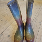 Sateenkaaren väriset glitter-kumisaappaat, koko 13 (EU ~32) - pikkukuva 2