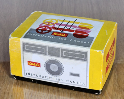 == Kodak Instamatic 100 Kamera