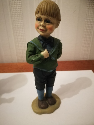 POIKA patsas Norjalainen