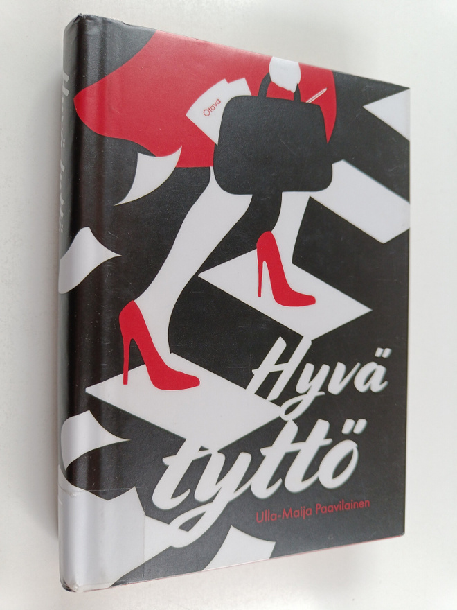 Ulla-Maija Paavilainen : Hyvä tyttö