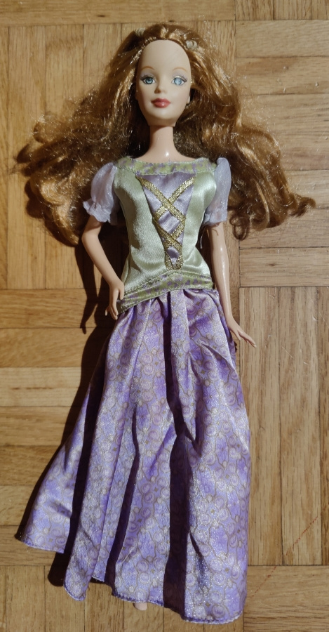 Barbie Princess and the Pea Masquerade ball princess
