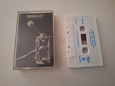 BROADCAST - STEP ON IT c-kasetti ( FGK 4012 )