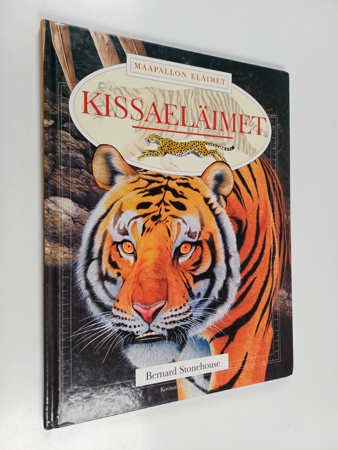Bernard Stonehouse : Kissaeläimet