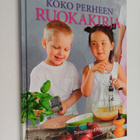 Koko perheen ruokakirja - pikkukuva 1