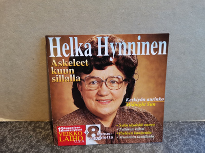 Helka Hynninen:Askeleet kuun sillalla CD